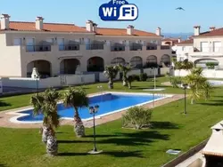 Bild zur gratis inserierten Ferienwohnung Entspannendes Haus in der Nähe des Meeres. Klimatisiert. Parkplatz.