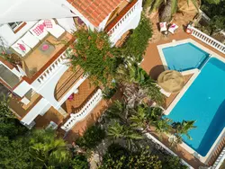 Bild zur gratis inserierten Ferienwohnung Villa Margarita in Son Bou mit Pool und Meerblick.