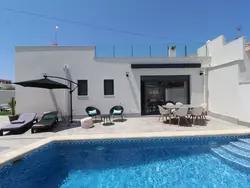 Bild zur gratis inserierten Ferienwohnung "Arenas house" mit Pool.