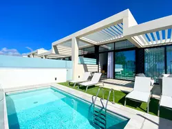 Bild zur gratis inserierten Ferienwohnung Villa mit Wasserblick.