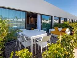 Bild zur gratis inserierten Ferienwohnung Villa mit Wasserblick.