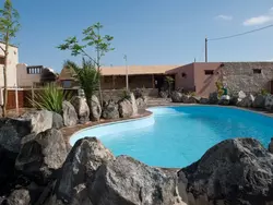 Bild zur gratis inserierten Ferienwohnung Kanarisches Haus mit privatem Pool und Garten.