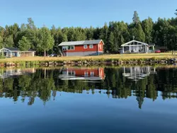 Bild zur gratis inserierten Ferienwohnung Häuser mit Seeblick Schweden - Rotes Haus.