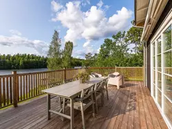 Bild zur gratis inserierten Ferienwohnung Hjorted am Seeufer.