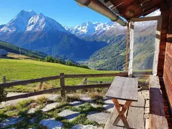 Bild zur gratis inserierten Ferienwohnung Alp 2100 - Mayen exklusiv.