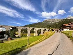 Bild zur gratis inserierten Ferienwohnung neue 2.5- Zimmer Ferienwohnung im dreigenerationen Bauernhaus.