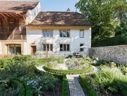 Bild zur gratis inserierten Ferienwohnung Schlossgut oben.