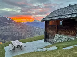 Bild zur gratis inserierten Ferienwohnung Alm Mayen im Wallis von 1904.