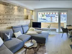 Bild zur gratis inserierten Ferienwohnung Geräumiges 3.5 Zimmer Beste Lage Kostenloses Parken.