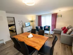 Bild zur gratis inserierten Ferienwohnung Gina's Apartment - Nähe zu See und Berge.