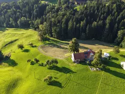 Bild zur gratis inserierten Ferienwohnung Bauernhaus VordereAu.