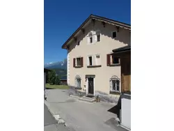 Bild zur gratis inserierten Ferienwohnung Tgesa Mitgel - ein Haus mit Charakter.