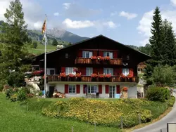 Bild zur gratis inserierten Ferienwohnung Chalet Mislin, Grindelwald direkte Bergsicht.