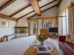 Bild zur gratis inserierten Ferienwohnung Chesa La Furia Dach Whg 45m2.