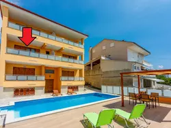 Bild zur gratis inserierten Ferienwohnung Wohnung in Novi Vinodolski mit Eigenem Balkon.