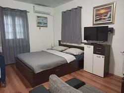 Bild zur gratis inserierten Ferienwohnung Finca "5-Schlafzimmer-Haus" mit Bergblick.