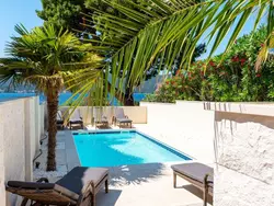 Bild zur gratis inserierten Ferienwohnung Suartini Viganj mit einem Pool.