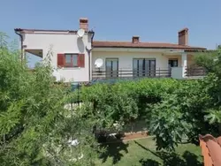 Bild zur gratis inserierten Ferienwohnung mit privater Terrasse.