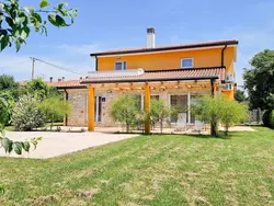 Bild zur gratis inserierten Ferienwohnung für 8 Personen ca. 150 m&sup2; in Dajla, Istrien (Umag und Umgebung).