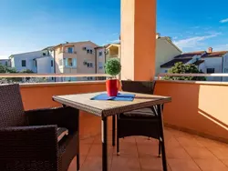 Bild zur gratis inserierten Ferienwohnung Studio-Apartment in Stinjan, 600 m vom Strand entfernt.