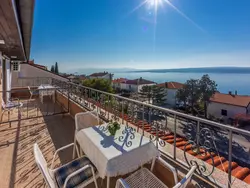 Bild zur gratis inserierten Ferienwohnung Wohnung in Crikvenica mit Terrasse mit Meerblick.