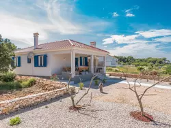 Bild zur gratis inserierten Ferienwohnung "Ena" mit Blick auf das Wasser.