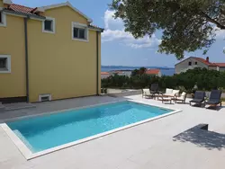 Bild zur gratis inserierten Ferienwohnung "Antonio" mit Blick auf das Wasser.