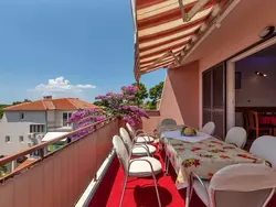 Bild zur gratis inserierten Ferienwohnung ★4Schlafzimmer★Freies Parken★GroßerBalkon★Apt Bugenvilija.