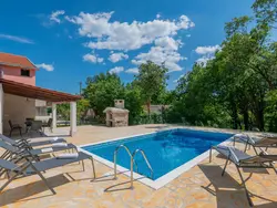 Bild zur gratis inserierten Ferienwohnung Haus in Grubine mit Außenpool.