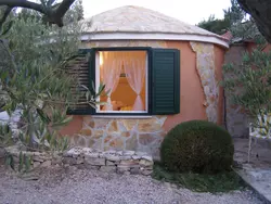 Bild zur gratis inserierten Ferienwohnung für 4 Personen + 6 Kinder ca. 144 m&sup2; in Milna auf Brac, Adriaküste Kroati.