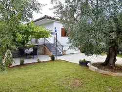 Bild zur gratis inserierten Ferienwohnung in Savudrija mit Privatem Garten und Panoramablick.