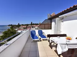 Bild zur gratis inserierten Ferienwohnung Wohnung in Zambratija mit Schöner Terrasse.