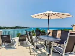 Bild zur gratis inserierten Ferienwohnung Moderne Ferienwohnung mit schöner Dachterrasse.