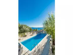 Bild zur gratis inserierten Ferienwohnung Wohnung mit großem Pool und Meerblick.