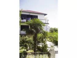 Bild zur gratis inserierten Ferienwohnung "Belle-Vue" mit Terrasse.