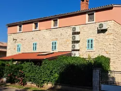 Bild zur gratis inserierten Ferienwohnung Wohnung "Eti and Mia 3" mit Pool.