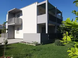 Bild zur gratis inserierten Ferienwohnung Ferienapartment Enelani 2 für vier Personen.