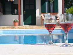 Bild zur gratis inserierten Ferienwohnung Ferienvilla mit Pool und Blick auf das Adriatische Meer, nahe Split.