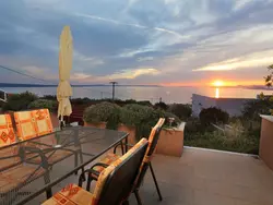 Bild zur gratis inserierten Ferienwohnung mit Terrasse und herrlichem Ausblick.