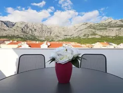 Bild zur gratis inserierten Ferienwohnung "Rose" mit Terrasse.