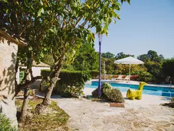 Bild zur gratis inserierten Ferienwohnung Helle Ferienwohnung in Karlovići mit Garten, Grill und Terrasse.