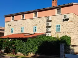 Bild zur gratis inserierten Ferienwohnung Eti und Mia , 13 personen, piscine.