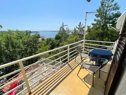 Bild zur gratis inserierten Ferienwohnung Wohnung in Šmrika mit Grill und Terrasse.