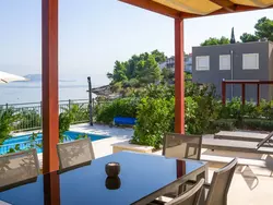 Bild zur gratis inserierten Ferienwohnung Luxuriöse Villa Golden B am Strand mit Pool.