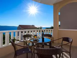 Bild zur gratis inserierten Ferienwohnung in Dugi Rat mit Großer Terrasse.