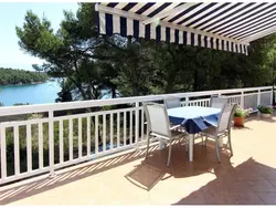 Bild zur gratis inserierten Ferienwohnung "Amphora" mit Blick auf das Wasser.