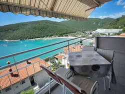 Bild zur gratis inserierten Ferienwohnung Zwei-Zimmer-Wohnung in der Nähe des Meeres.