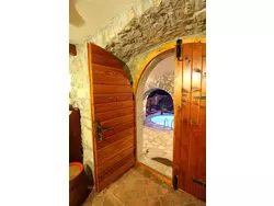 Bild zur gratis inserierten Ferienwohnung in Lovranska Draga mit großem Kamin.