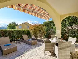 Bild zur gratis inserierten Ferienwohnung Moderne Wohnung im Erdgeschoss.