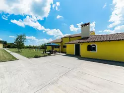 Ferienhaus Villa für 10 Personen mit großem Garten - TA Leut in Općina Poličnik - 10 Personen, Hund nicht erlaubt